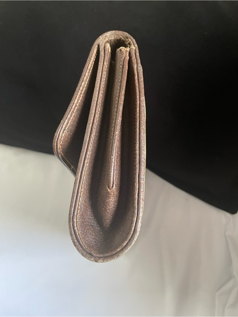 #68. Authentic Gucci GG Supreme Canvas Foldover Clutch Bag with Gold-Tone Buckle - Picture 16 of 16